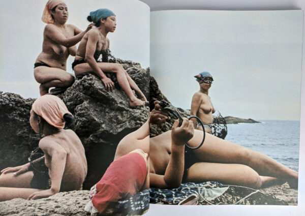 Ama (The Women Sea Divers in Japan) - Image 2
