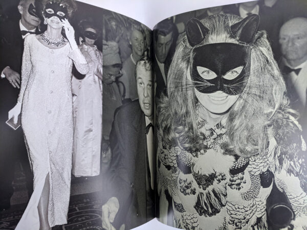 Bals: Legendary Costume Balls of the Twentieth Century - Image 7