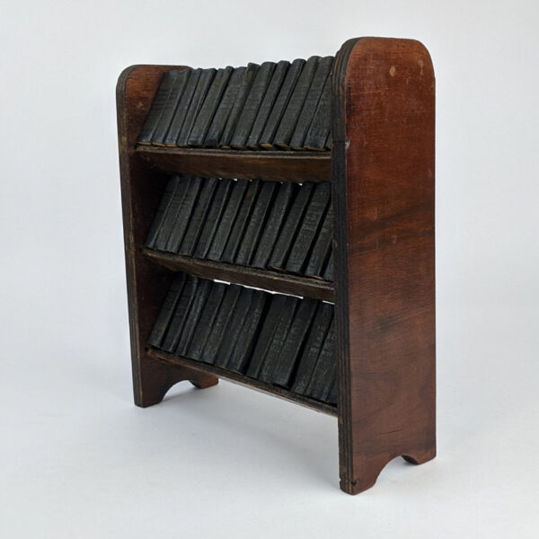 Complete Works of William Shakespeare in Miniature with Wooden Shelf (40 Volumes) - Image 3