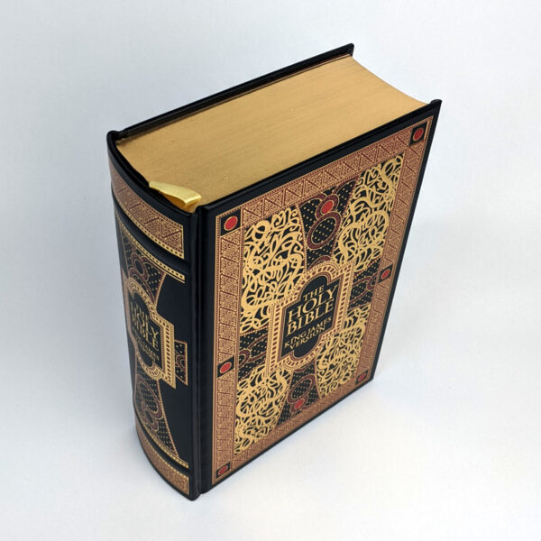 The Holy Bible: King James Version - Image 2