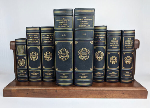 The 500th Anniversary Edition of The Oxford Reference Classics of the English Language (8 Volumes with shelf)