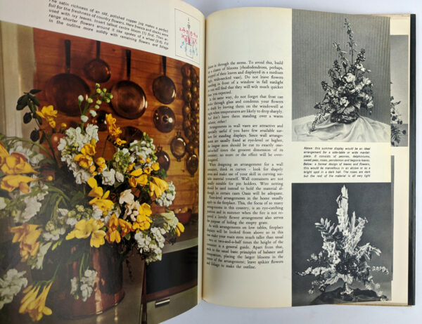 Woman's Own Book of Flower Arrangements - Image 3