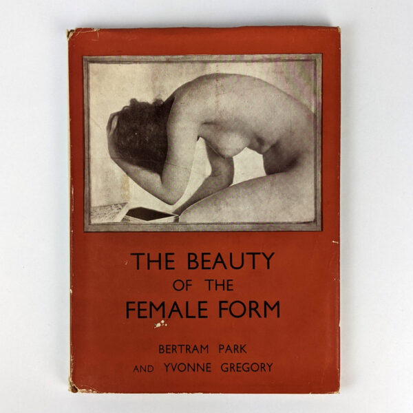 The Beauty of the Female Form: 48 Photographic Studies