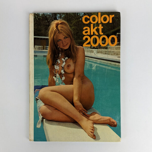 Color Akt 2000