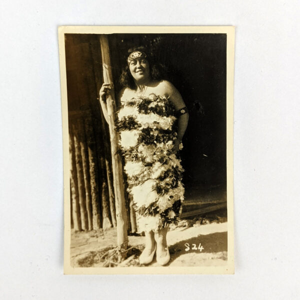 Photograph of Maori Woman, Whakarewarewa, Rotorua
