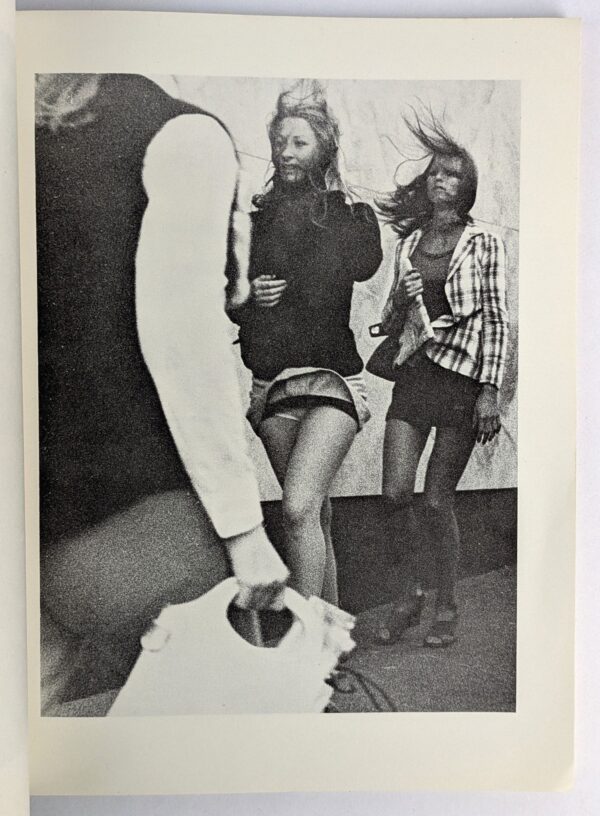Public Fitting - Image 5