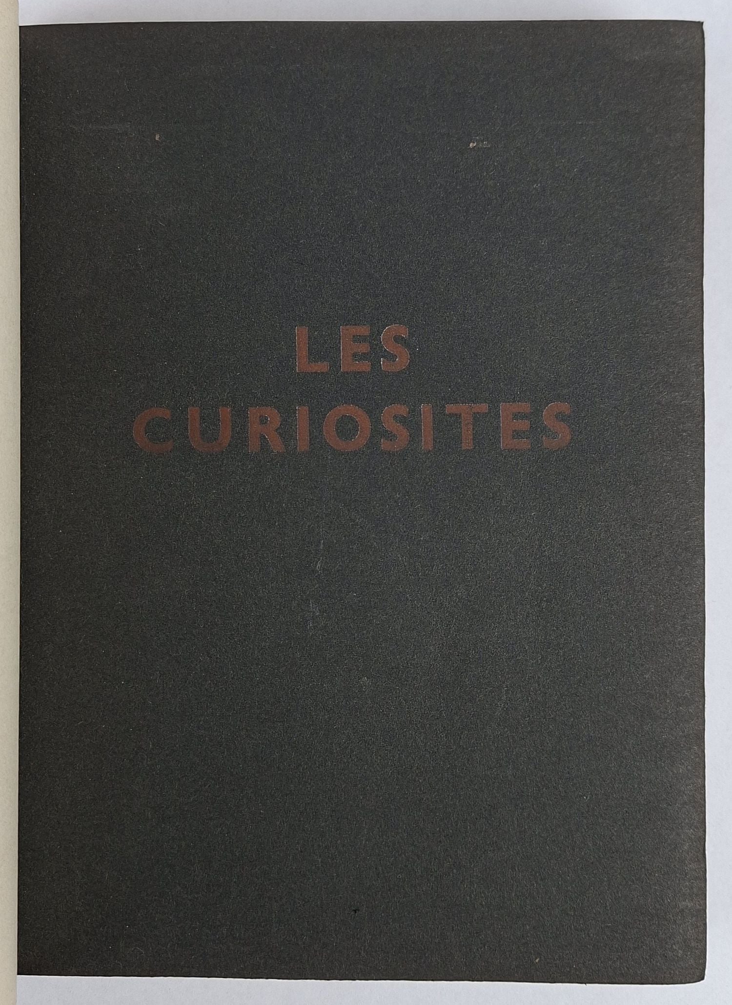 Les Curiosites - Image 2