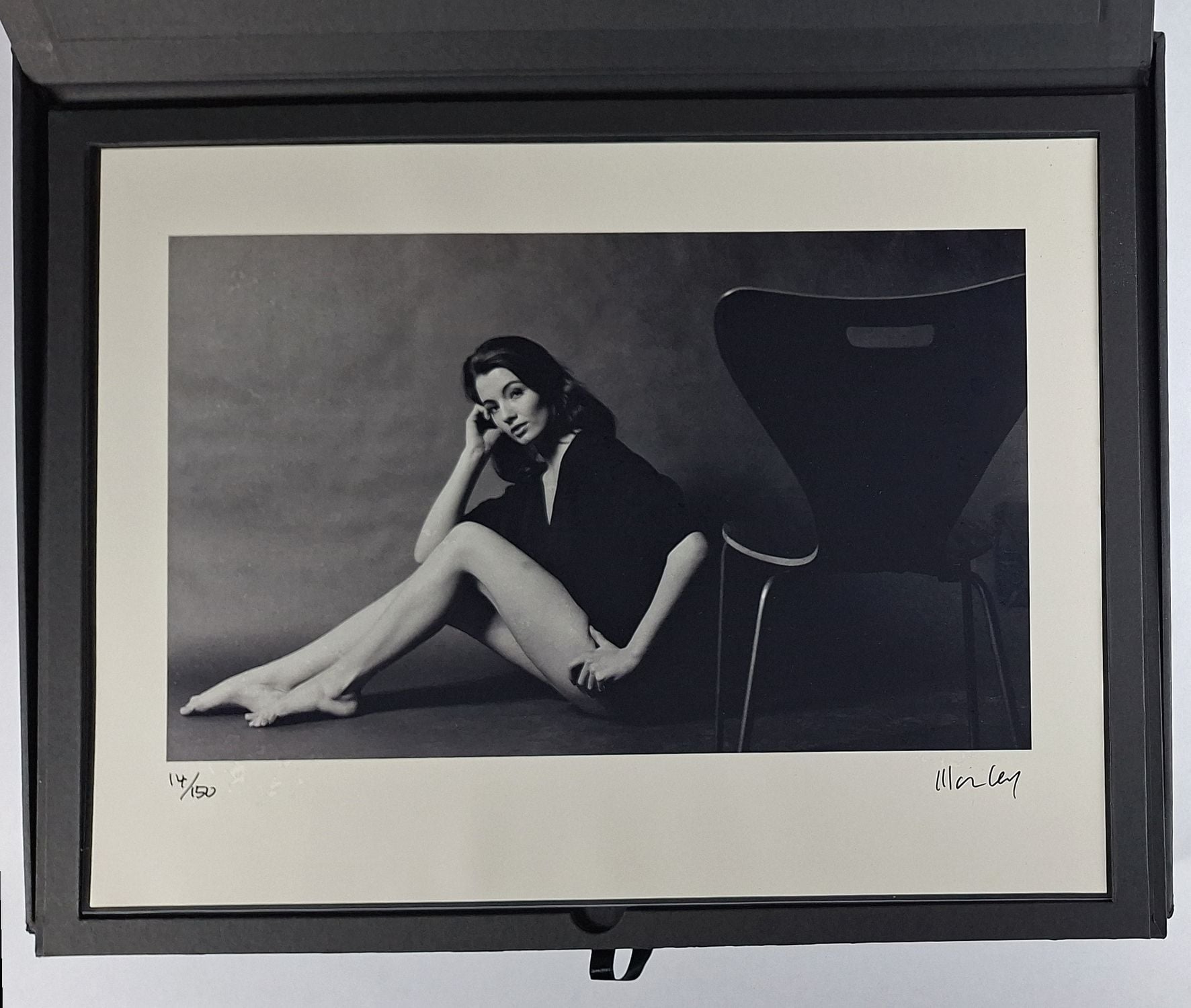 The Hidden Nude - Image 6